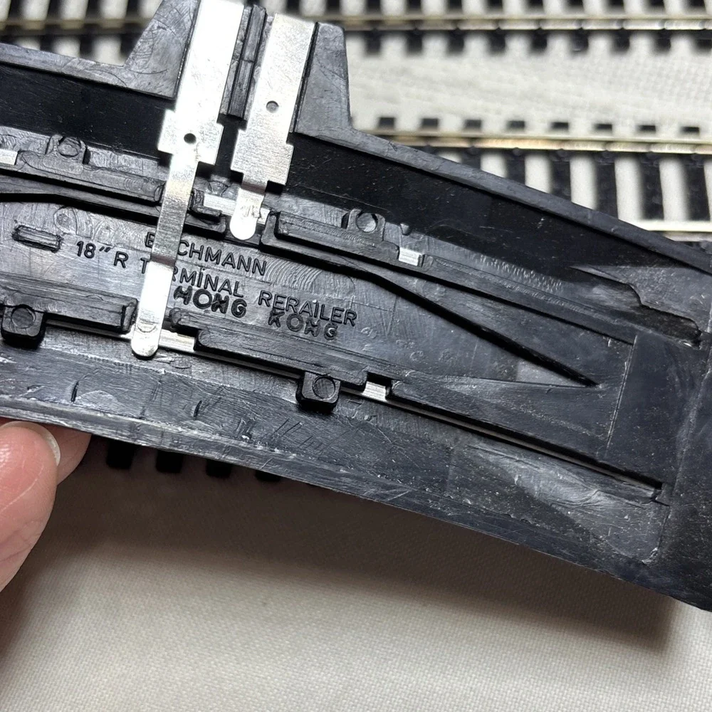 Lot Of 5 Assorted Ho Scale Model Track Rerailers Etc For Railroad Display